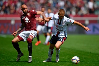 Serie A Cagliari, si ferma Klavan: trauma al ginocchio destro