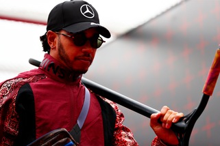 F1 Azerbaigian, Hamilton: «Circuito adatto alla Ferrari, può essere veloce»