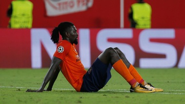 Incredibile Adebayor: l'avventura riparte dal Paraguay!