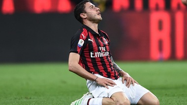 Serie A Milan, Calabria: «Fa male non poter aiutare i miei compagni»