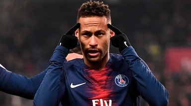 Dalla Spagna: «Neymar è nei guai. Il fisco lo mette nel mirino»