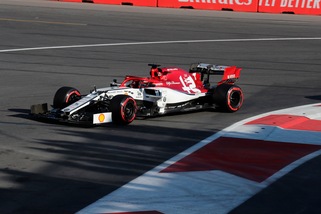 F1 Azerbaijan: Raikkonen parte dalla pitlane, Leclerc è ottavo