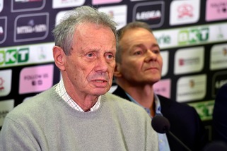 Serie B Palermo, arrivano i deferimenti per il club e Zamparini