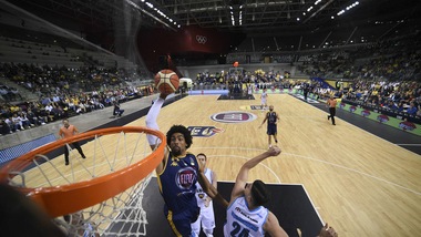 Basket Serie A, la Lega esclude Torino