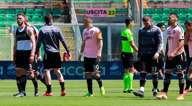 Serie B, chiesta l'esclusione immediata del Palermo dal campionato