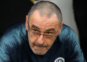 Sarri: «Meritavamo la vittoria. Rimango al Chelsea, la Premier mi intriga››