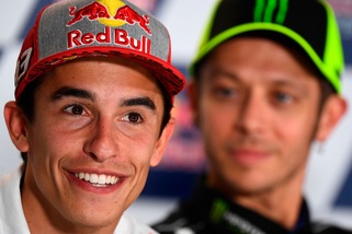 MotoGp, Jerez: Marquez vola nelle libere, Rossi indietro