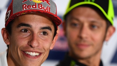 MotoGp, Jerez: Marquez vola nelle libere, Rossi indietro