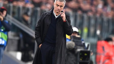 L'Équipe: «Mourinho sta trattando con la Roma»