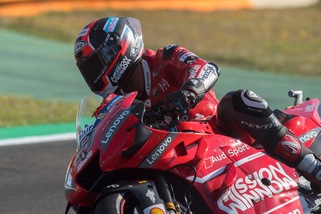 MotoGp, Jerez: Petrucci davanti a Marquez, Rossi undicesimo