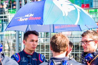 F1 Toro Rosso, Albon: «La nostra posizione in classifica mente»