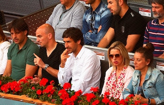 Tennis, Madrid: Cambiasso e Raul ammaliati dalla sfida tra Federer e Thiem