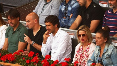 Tennis, Madrid: Cambiasso e Raul ammaliati dalla sfida tra Federer e Thiem