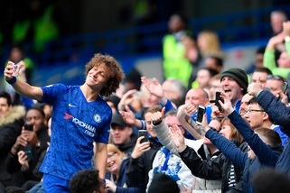 Chelsea, ufficiale il rinnovo di David Luiz: «Amo questo club»