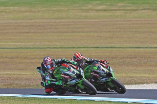 SuperBike, Imola: nelle libere dominio per Rea