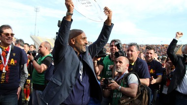 Lecce, Liverani: «Godiamoci la festa, poi programmeremo la Serie A»