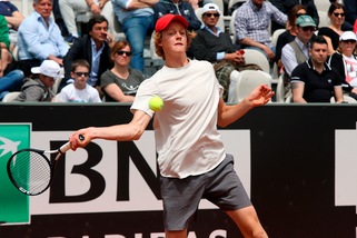 Tennis, Internazionali: Sinner da impresa contro Tsitsipas