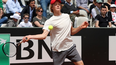 Internazionali Roma, Sinner rimonta Johnson: adesso avrà Tsitsipas