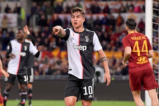 Juventus, Boniek: «Nuova maglia? Sembra quella di una contrada del Palio di Siena»