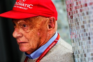 Lauda, Ferrari: «Niki sempre nei nostri cuori»