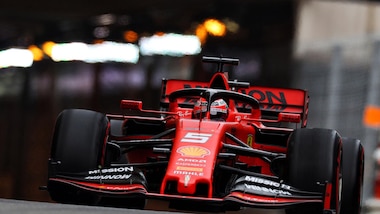 Gp Monaco, Vettel sbatte contro le barriere: fuori dalle terze libere