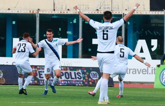 Play out Bisceglie in finale con la Lucchese. Retrocede la Paganese