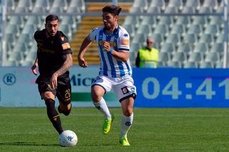 Diretta Pescara-Verona alle 21, probabili formazioni. Dove vederla in tv