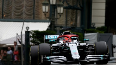 Gp Monaco, Hamilton vince ancora: il titolo a 1,20