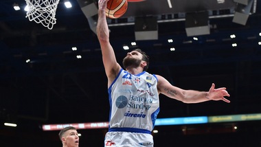 Milano sconfitta da Sassari in Gara 1 di semifinale scudetto