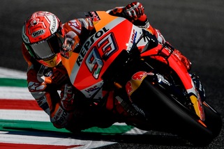 Mugello: Marquez vola nel Warm Up, Rossi 15°