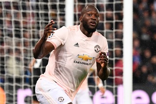 Sunday Express: "Psg su Lukaku e Coutinho"