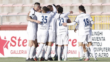 Cavese, Favasuli e De Rosa rinnovano fino al 2020