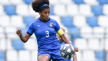Mondiali femminili: comanda la Francia, l'Italia paga 40,00