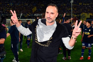 Verona, Setti sul ritorno in A: "La promozione più bella. Aglietti? Per la panchina c'è anche lui"