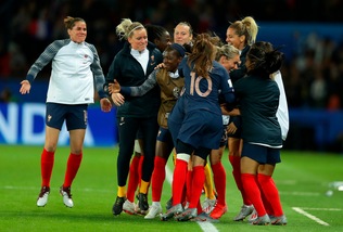 La Francia annienta la Corea del Sud all'esordio nei Mondiali femminili