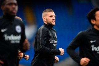 Inter su Rebic, a Conte l'Eintracht non può opporsi