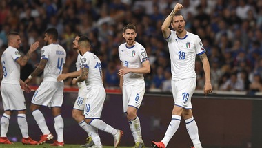 Italia show, Chiellini: "Grande vittoria!!!". Bonucci: "Una squadra che gioca a calcio"