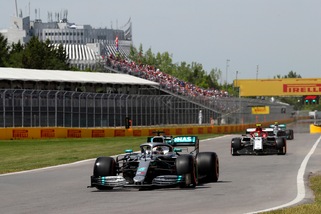 Gp Canada: Problema idraulico per Hamilton, meccanici al lavoro sulla sua Mercedes