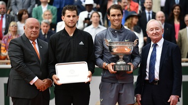 Nadal: "Thiem merita di vincere il Roland Garros". L'austriaco: "Sei una leggenda"