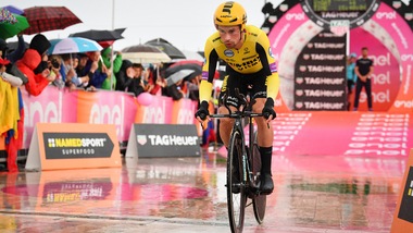 Primoz Roglic rinuncia al Tour de France