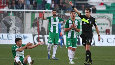 Monopoli, rescissione consensuale per Greco