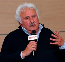 Roma, l'ex Viola contro Pallotta. Poi il messaggio a Totti: "Basta fare il testimonial"