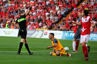 Triestina, rinnovo fino al 2021 per capitan Lambrughi