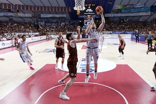 Basket, Serie A: Sassari vola su Venezia
