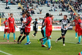 Olbia, contratto fino al 2020 per il difensore Mastino