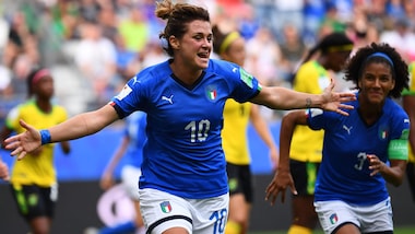 Mondiali femminili, l'Italia vola agli ottavi con Girelli e Galli: pokerissimo alla Giamaica