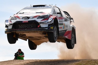 Rally Sardegna: Tanak al comando