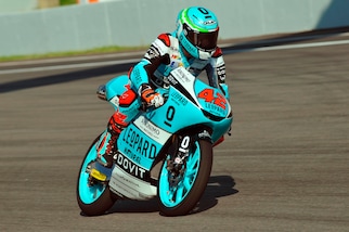 Moto3, vittoria Ramirez in Catalogna: Vietti rimonta ed è terzo