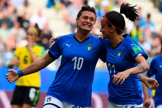 Mondiale femminile: l'Italia vola anche in quota