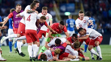 Delusione azzurrini, fa festa la Polonia